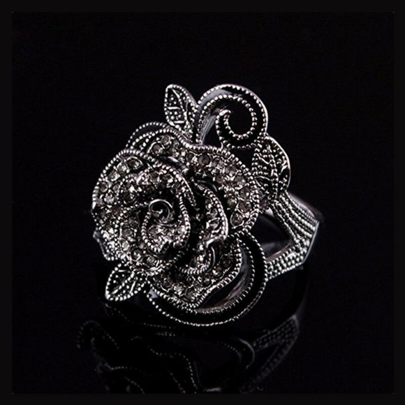 Jewelry - Flower 925 Silver Wedding Ring New